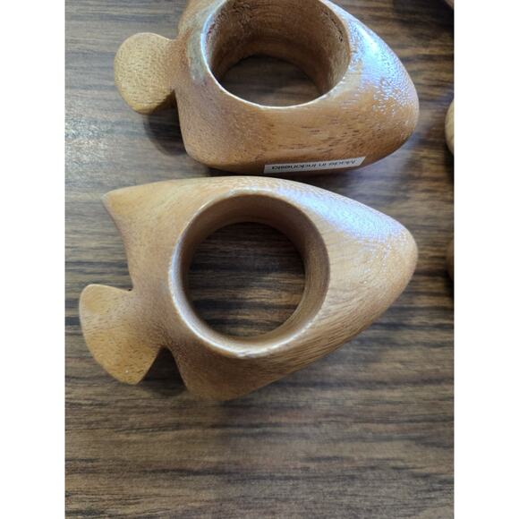 Wooden Fish 8 Napkin Rings VTG MCM Tropical Wood Hand Carved Set Indonesia - Picture 6 of 6